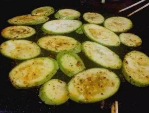 小瓜吃烧烤,一场味蕾的狂欢之旅