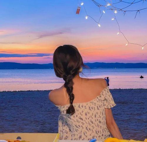 夏日吃瓜拍照文案