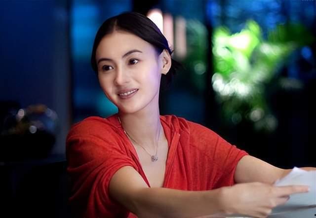 明星吃瓜张柏芝,娱乐圈的“吃瓜”女王，揭秘明星背后的故事