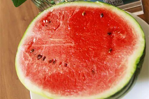 春霞吃瓜群众,揭秘娱乐圈幕后故事