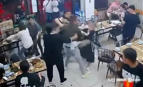 唐山打人吃瓜视频集锦,视频集锦揭示暴力冲突瞬间