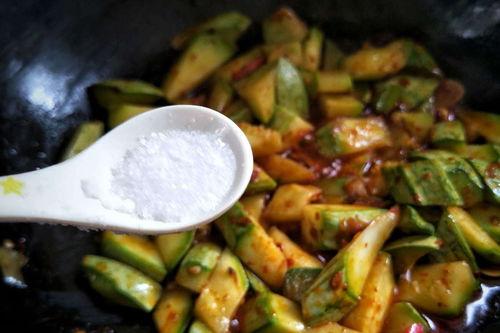 角瓜怎么炒菜吃,家常美味，营养满分